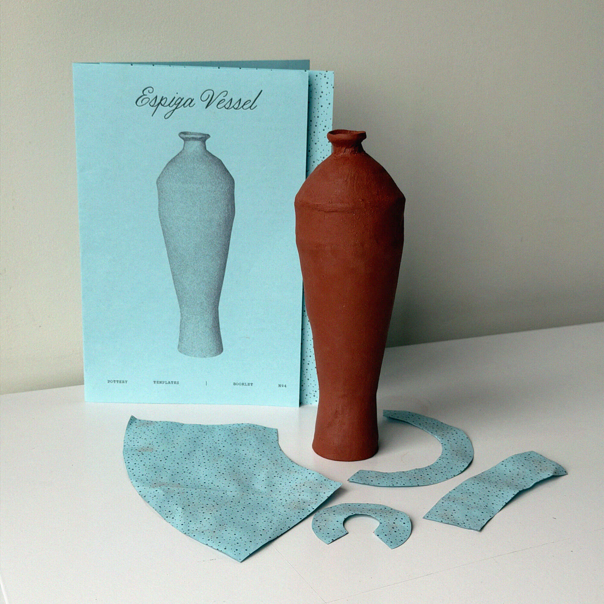 Espiga Bud Vase — Booklet Nº4